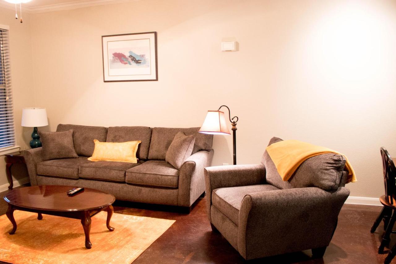 Downtown Dallas Beautiful Poolside Apartment Ngoại thất bức ảnh